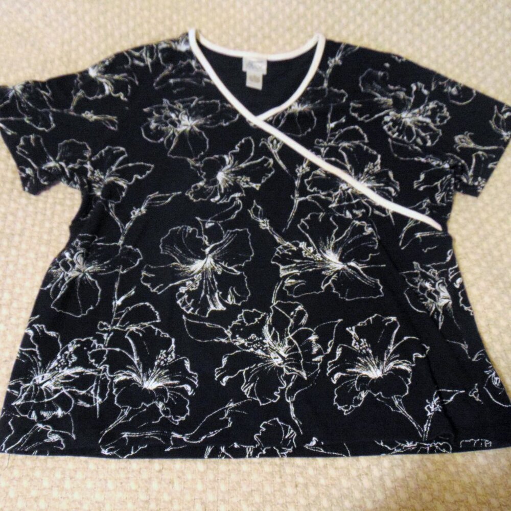 Vintage Madison & Max Black White Floral Top Plus 2X Quiet Luxury Y2K Stretch